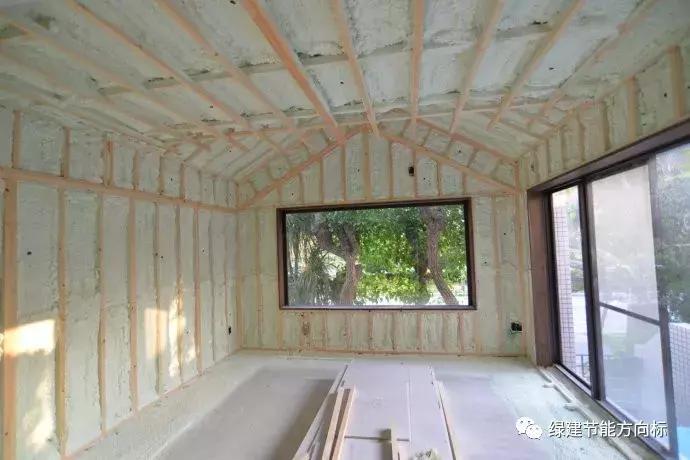 房间里特别冷而且很潮湿如何保温,顶楼冬天太冷怎么做保温