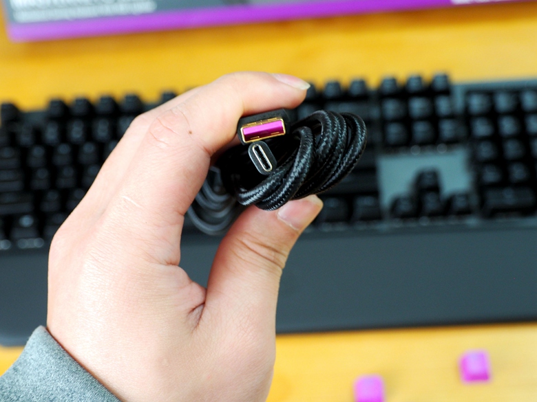 澶у巶鏃犵嚎rgb閿洏,閰峰喎mk750鏈烘閿洏