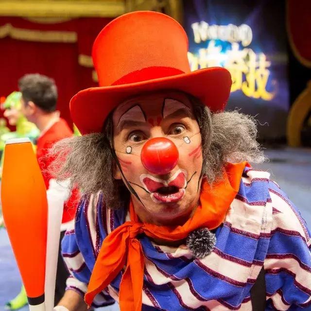 腊月二十四到大年三十，每晚央视少儿频道陪你《过年啦》！