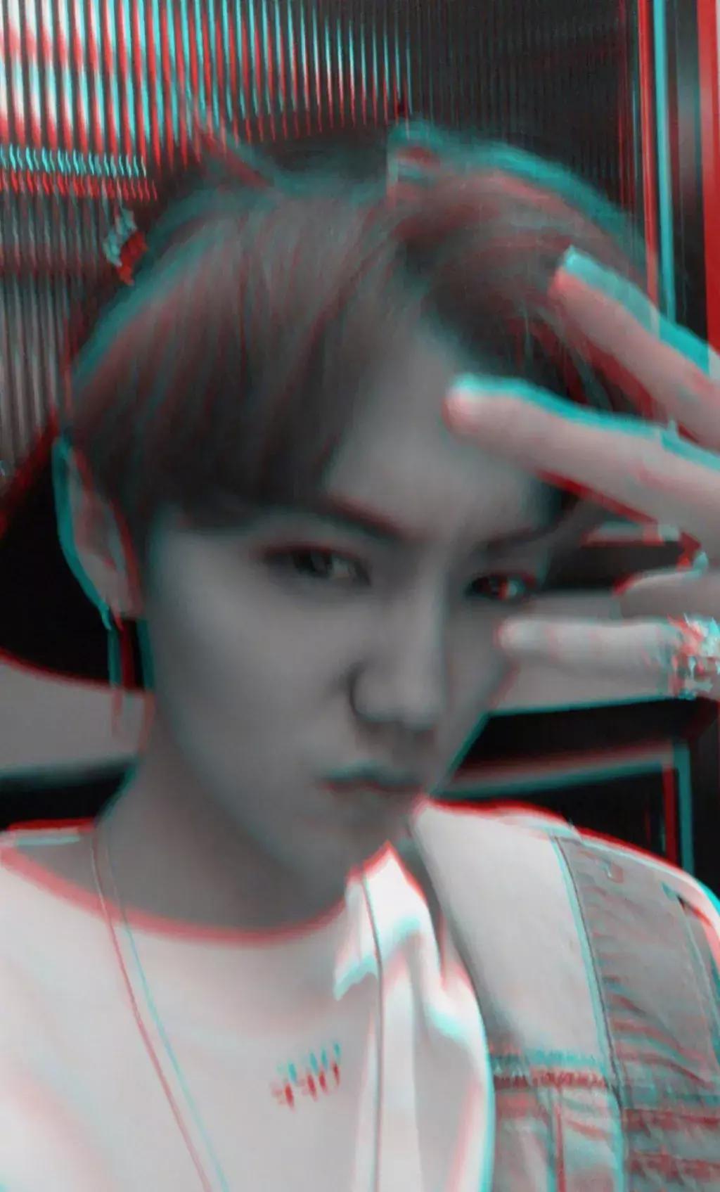 王嘉尔鹿晗热血街舞团即兴甩手舞,热血街舞团王嘉尔鹿晗在练习