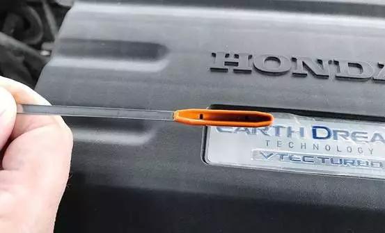 东本crv保养灯怎么消,东本crv烧机油吗