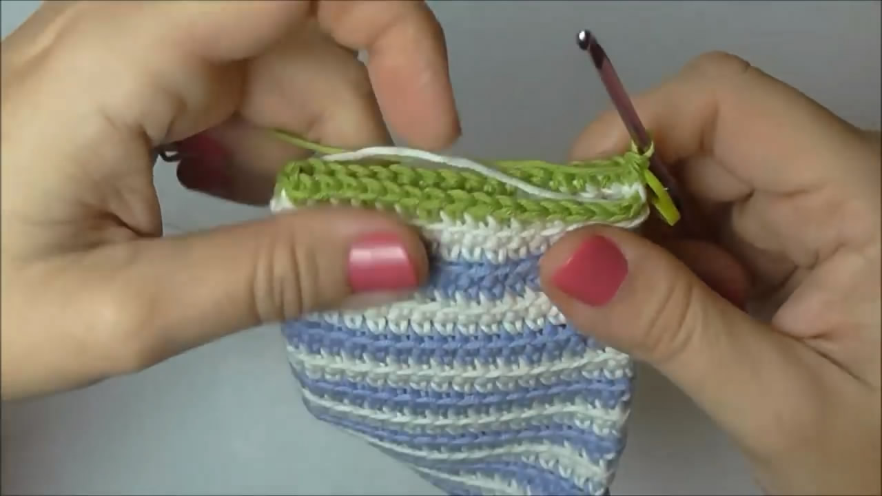 华为nova8pro手机套钩织教程,简单的手机套的钩织教程