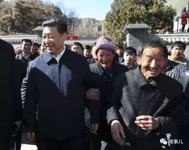 习*平近**送出的8副春联