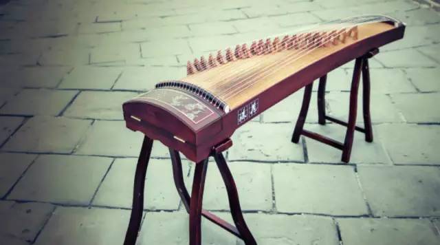 古筝防裂最好的方法,古筝筝尾开裂有影响吗