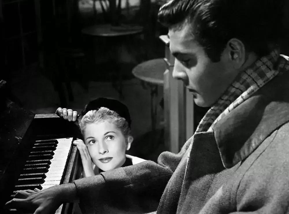 为什么我会爱上一个捉摸不透的人,如何了解一个你捉摸不透的人