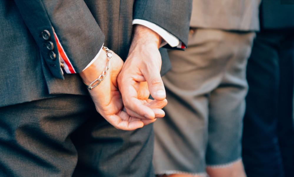 李易峰黑衬衫黑领带,李易峰白衬衫西装搭配