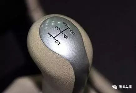 老款汽车怎么挂倒档,各种车型倒挡怎么挂