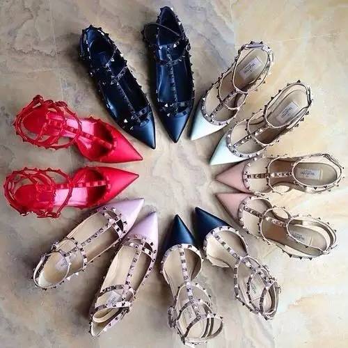 直男pk女神|为什么这款鞋让这两群生物快撕逼了！？