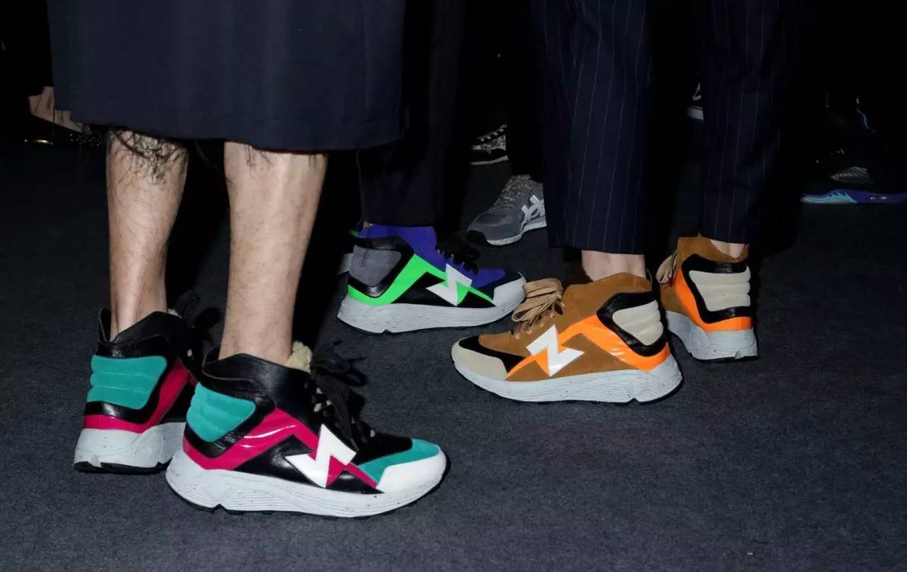 谁说国产球鞋做不出复古味,冷门国产球鞋品牌