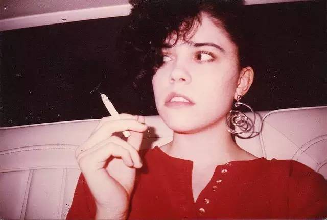 妈妈年轻的时候就是那么的勇敢,你还知道妈妈年轻时的样子吗