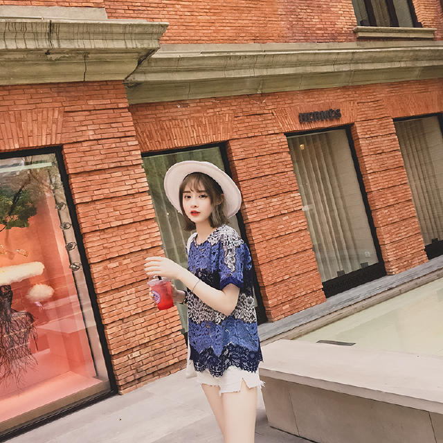 不想烂大街？一件镂空让你与她美的不一样