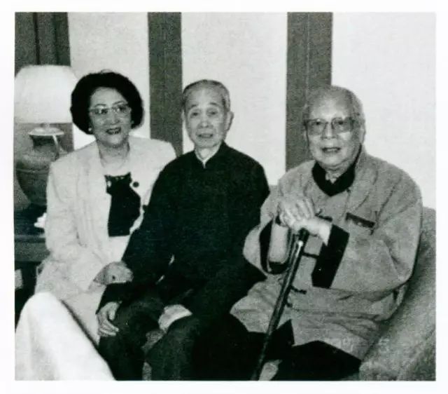 他家财万贯，被称为“华人收藏之首”，也是一位多才多艺的画家！