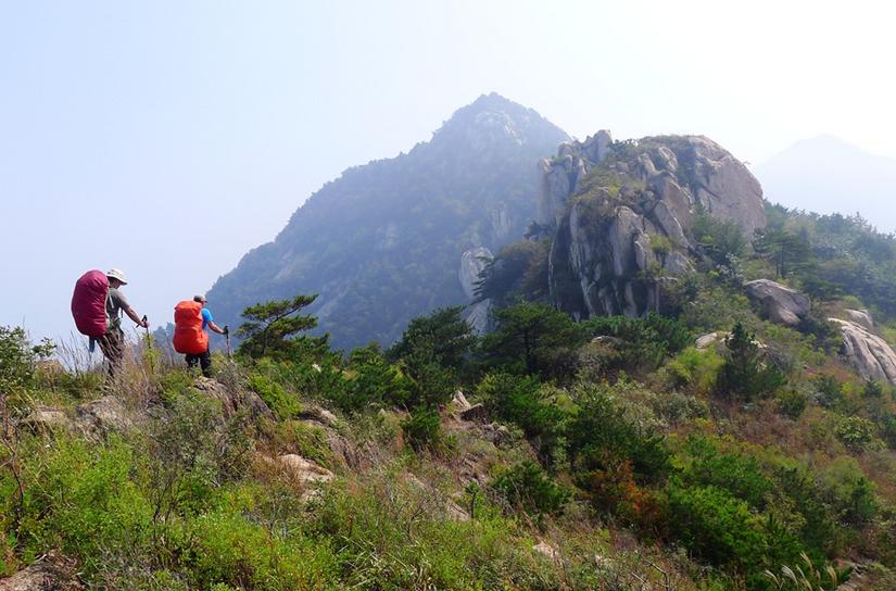 蒙山三十六计之十六：雨潜麻峪环古寺