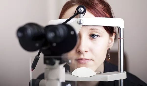 世界青光眼周出现这些症状要警惕,世界青光眼日