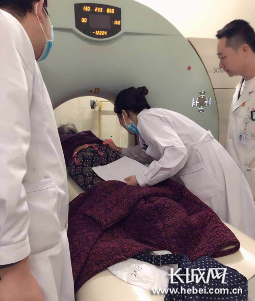 唐山市中医医院成功实施首例肾造瘘术填补技术空白