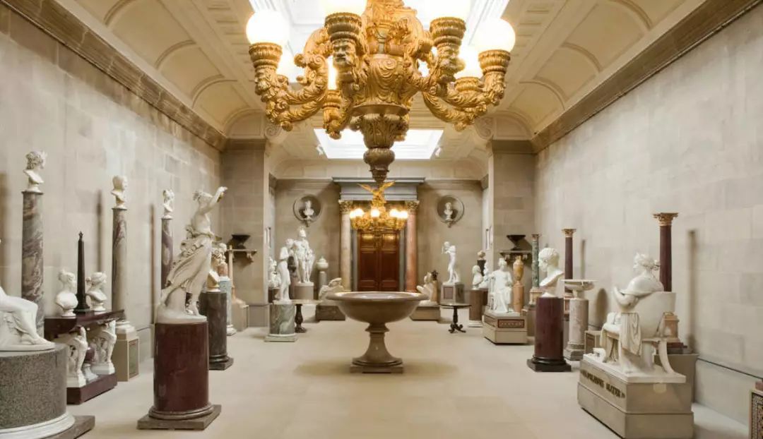 因为去了这些地方,GUCCI做出了“米兰恐怖故事”