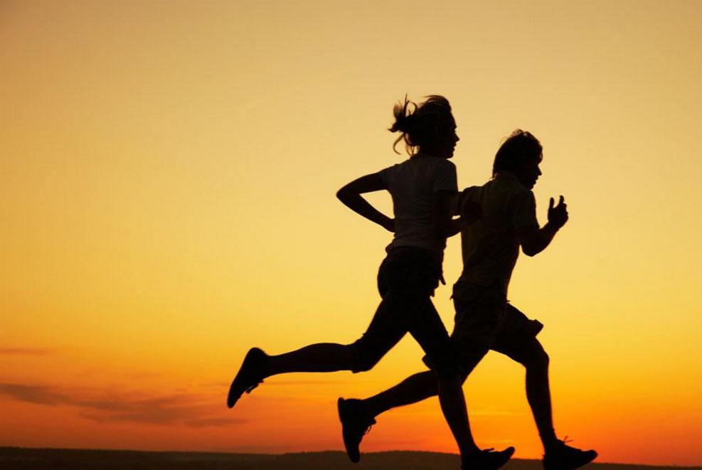 长时间不跑步突然跑步腿疼怎么办,长期不跑步突然跑步后腿疼