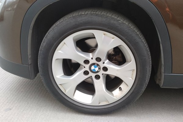 宝马x12014款sdrive18i报价,2012款宝马x1进口sdrive18i豪华型