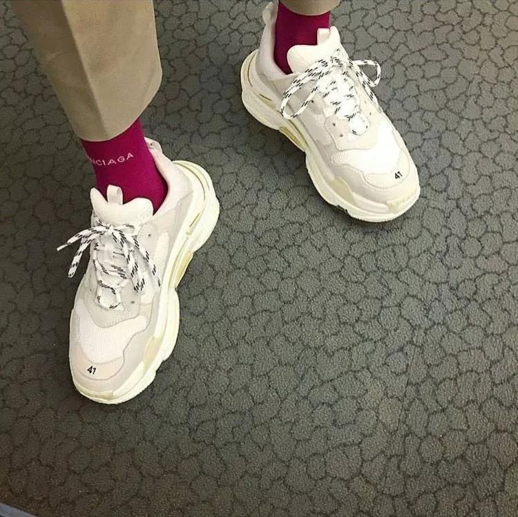 又好看又舒服的运动鞋,好看又便宜的运动鞋价格20元