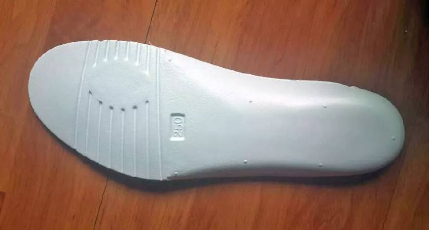 真nike和假nike穿着体验,怎样区分正品的nike和假的