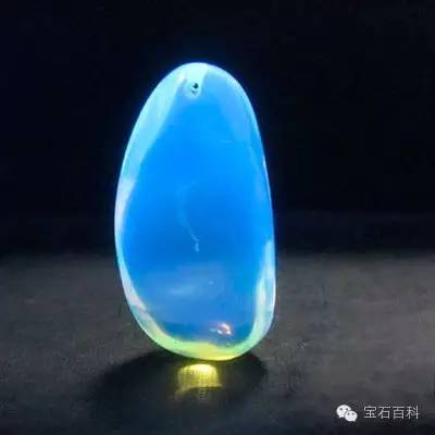 烤色蜜蜡和非烤色蜜蜡对比图,蜜蜡烤色算二代蜜蜡吗