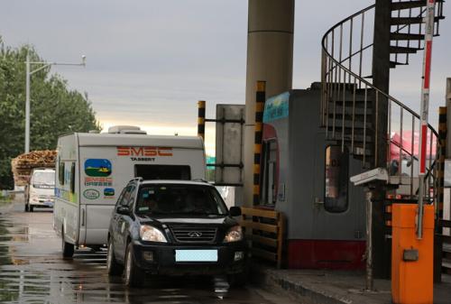 旅居车上路有哪些限制,拖挂房车知识