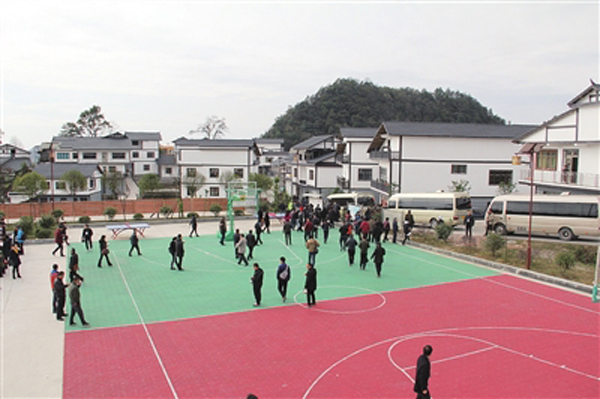 都匀市奋力谱写新时代美好生活新篇章巡礼