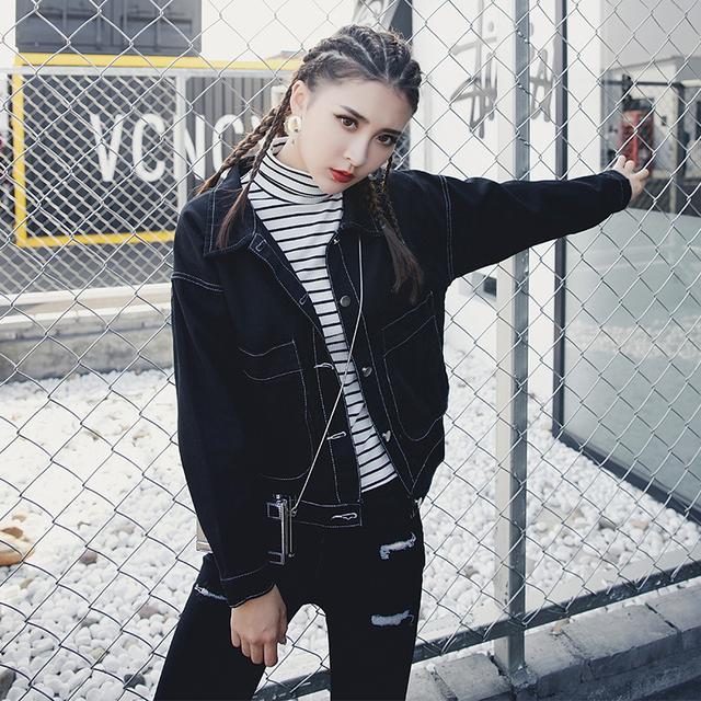 穿搭女潮酷黑色棒球服,穿搭女图集棒球衣绿色