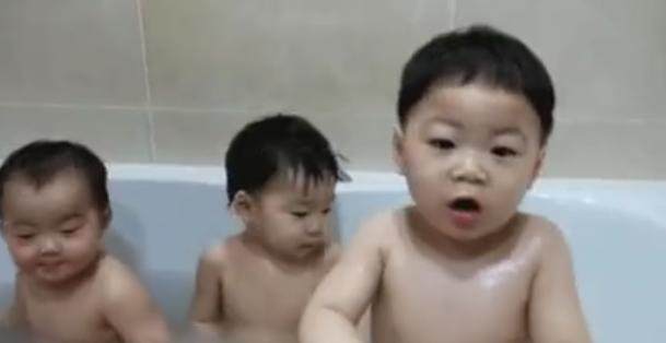 宋一国的三胞胎搞笑视频,宋一国三胞胎探班视频