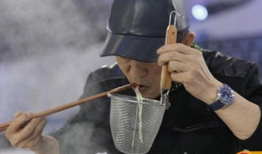 张艺谋的一日三餐怎么吃的,六十八岁张艺谋的养生之道