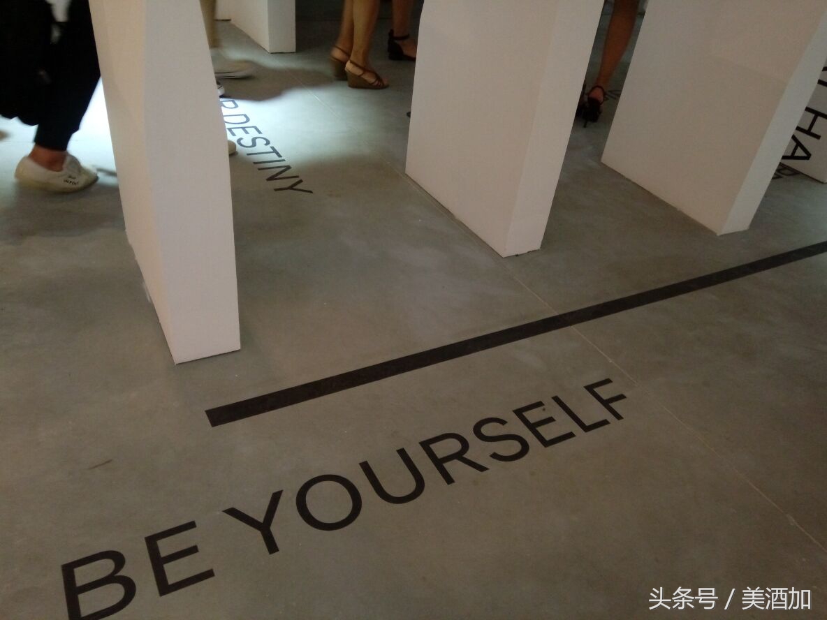 在北京打工月薪1万5什么水平,在北京月工资两万还存不了钱