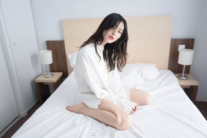 刘雯的单眼皮就是王道,刘雯的脸型适合什么妆容