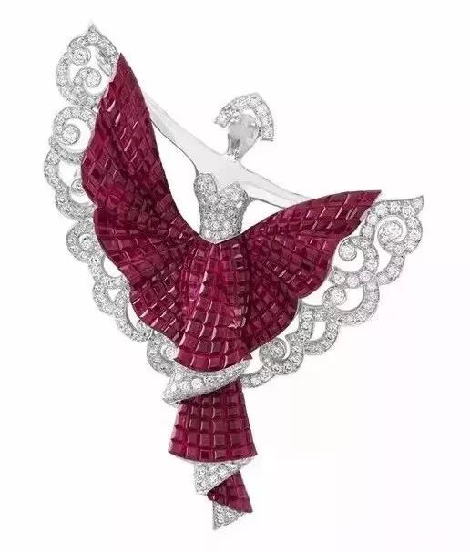 专柜戒指掉钻,专柜买的钻戒奢侈品掉钻