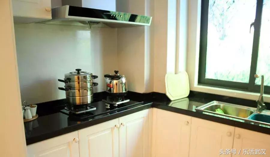 在武汉收入多少可以过上体面生活 (在武汉月薪多少才能养活)