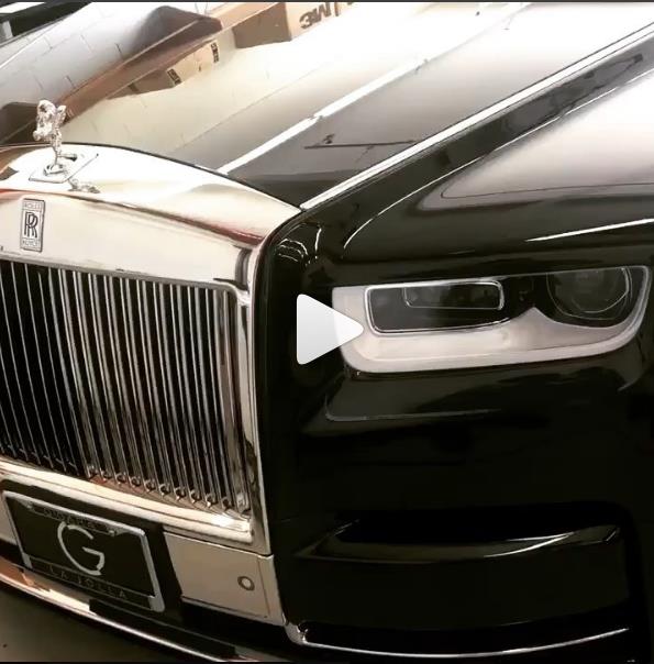 梅威瑟炫富新境界,梅威瑟炫富的生活视频