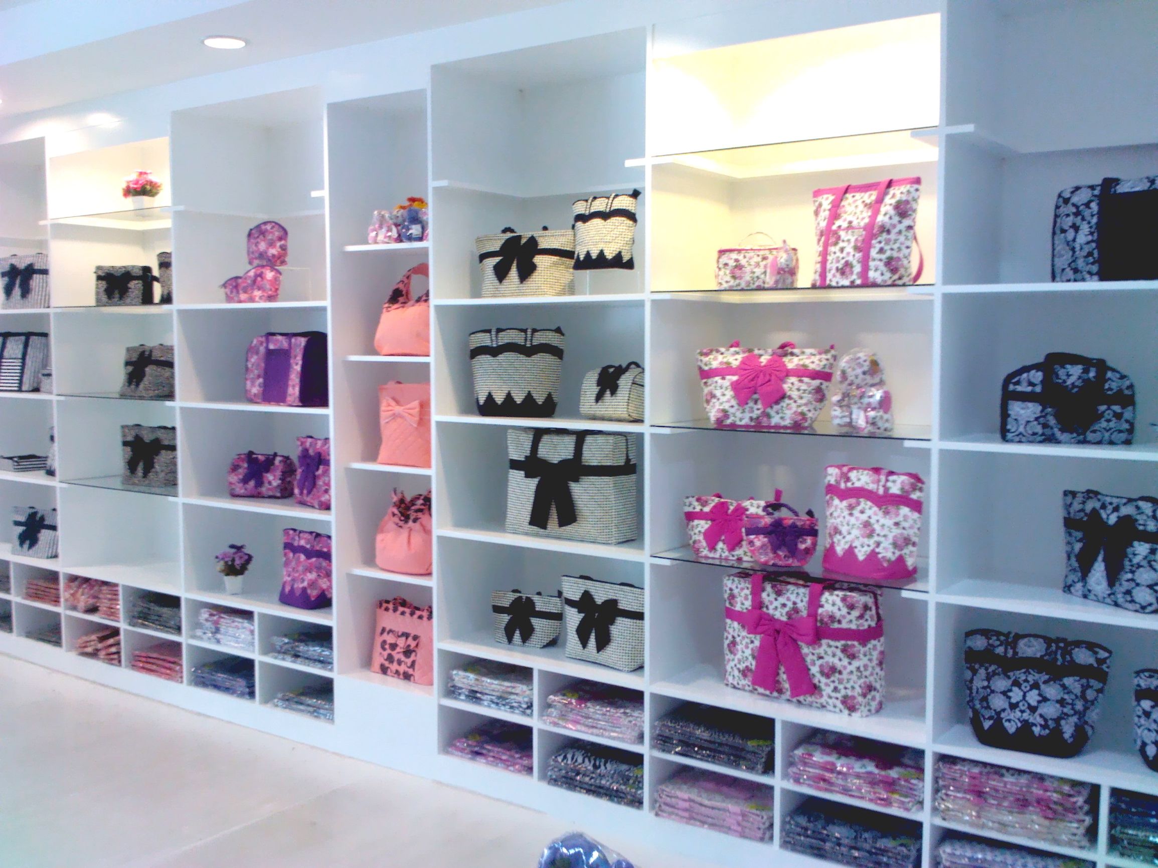 去泰国买什么最好最便宜,现在去泰国买什么比较好