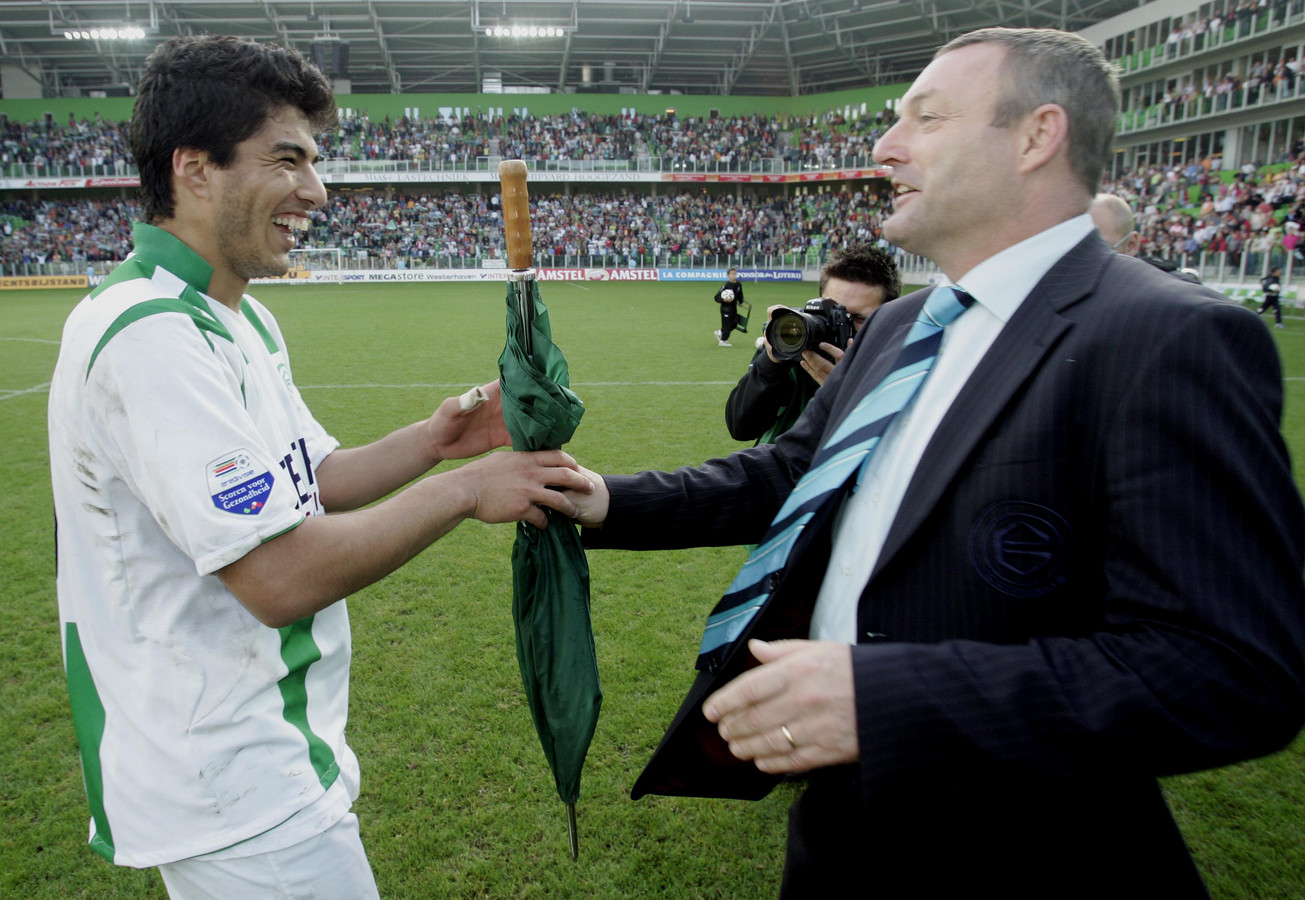 苏牙苏亚雷斯资料,苏亚雷斯的龅牙