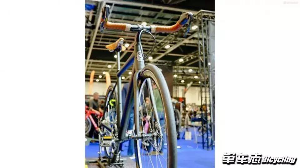 走马观花英文版,走马观花逛北京