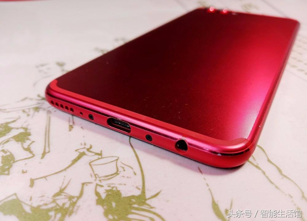 荣耀10v10,华为mate10对比荣耀v10