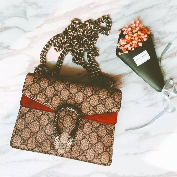 适合四季的小包包测评,99%的女生都喜欢什么礼物