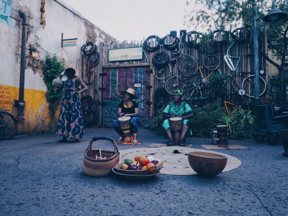 春天没能一起放风筝夏天一起看海,春天去不去旅游