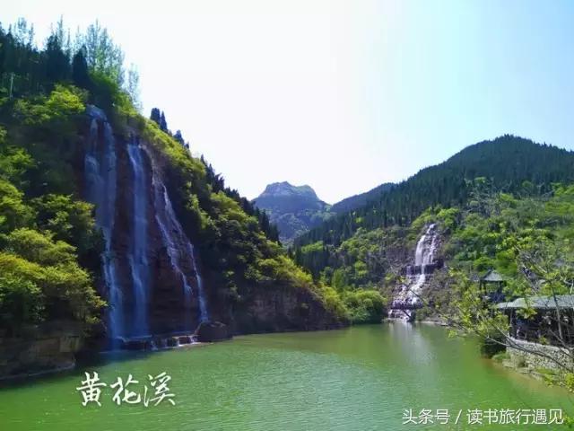 在青山绿水间游玩,在青山绿水间感受大自然
