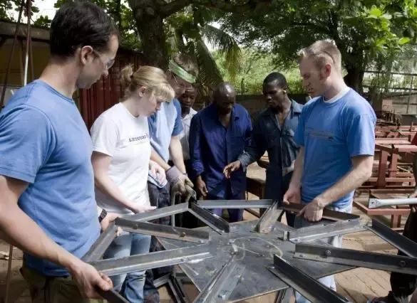 没钱没技术移民美国,没钱没特长做点什么