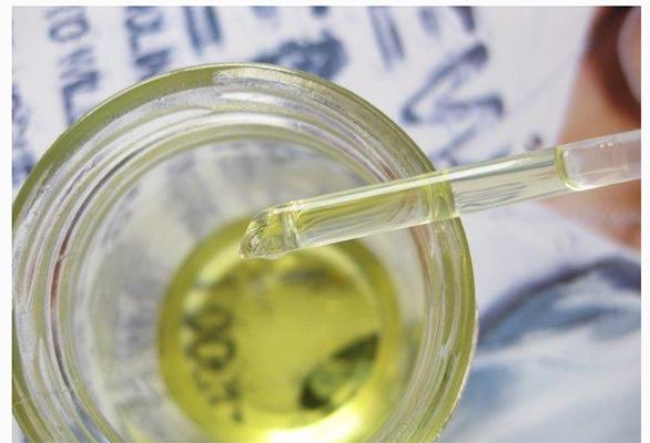 秀发干枯毛躁两个问题一个对策,让你告别干枯毛躁还你柔顺秀发