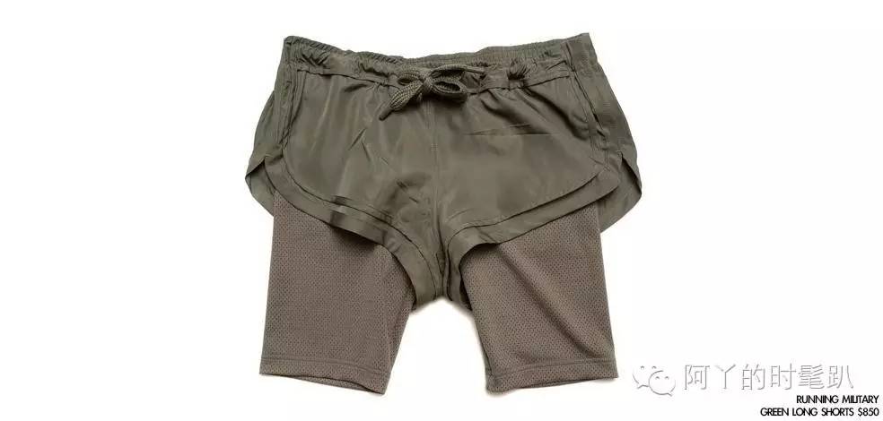 比起她的“黑白灰”，我更爱安迪帅爆了的跑步行头