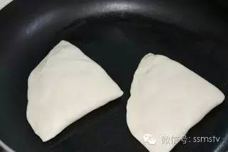 京都肉饼制作视频,京都肉饼的家常做法电饼铛