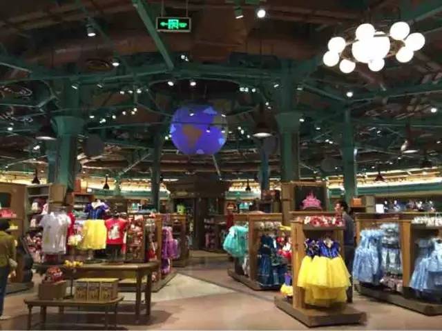 跟着朵拉去探险英文,迪士尼上海儿童游玩攻略