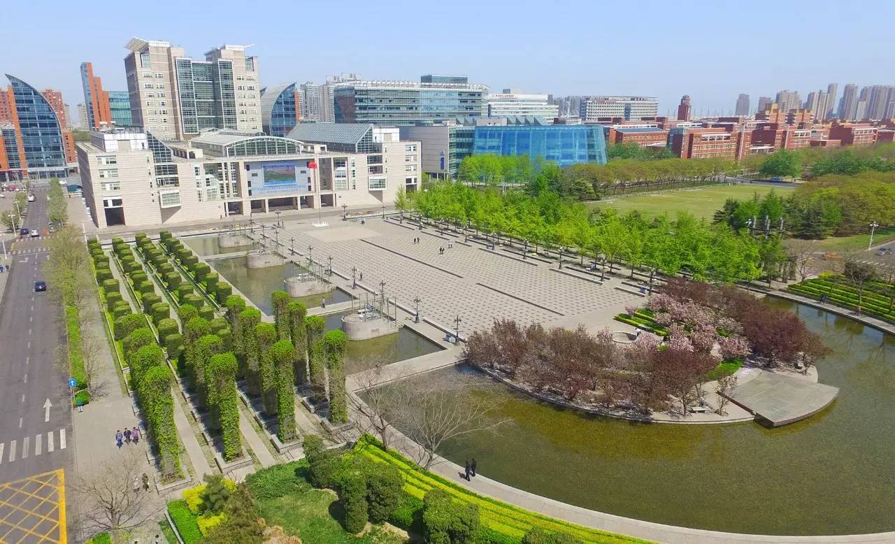 泰达园林绿化花卉基地,泰达绿化是哪年赞助天津泰达