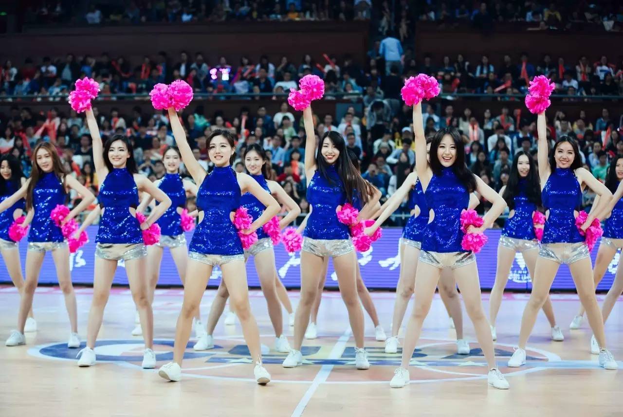 浙大最美啦啦队表演视频,浙江卫视浙大啦啦操队