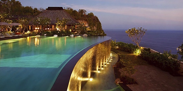 三亚普吉岛巴厘岛鼓浪屿蜜月对比,3500玩转旅拍蜜月圣地巴厘岛